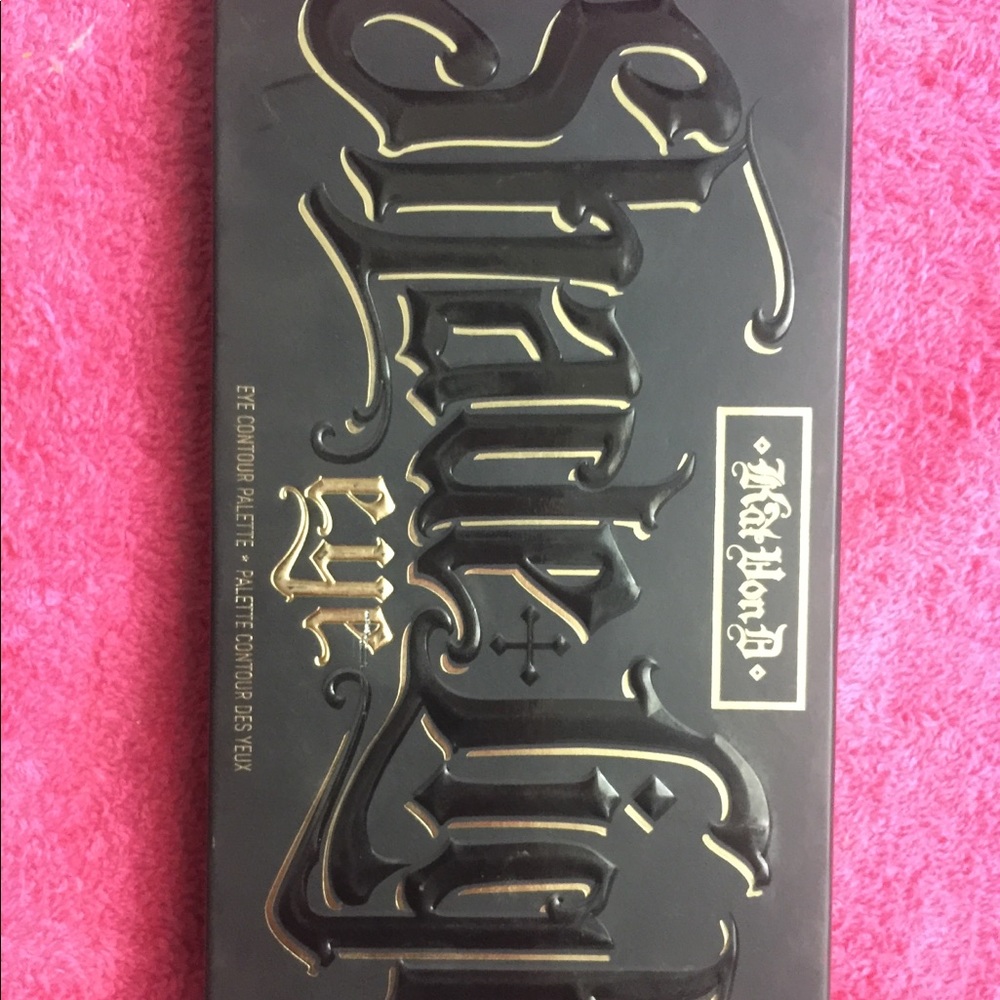 Kat Von D Shade & Light eyeshadow palette